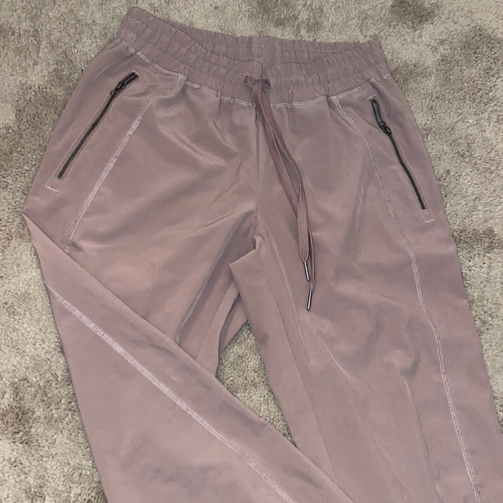 Mta sport joggers mauve. Size small